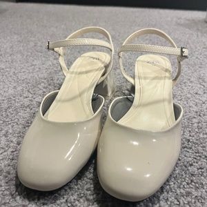Patent leather Mary Janes ballerinas